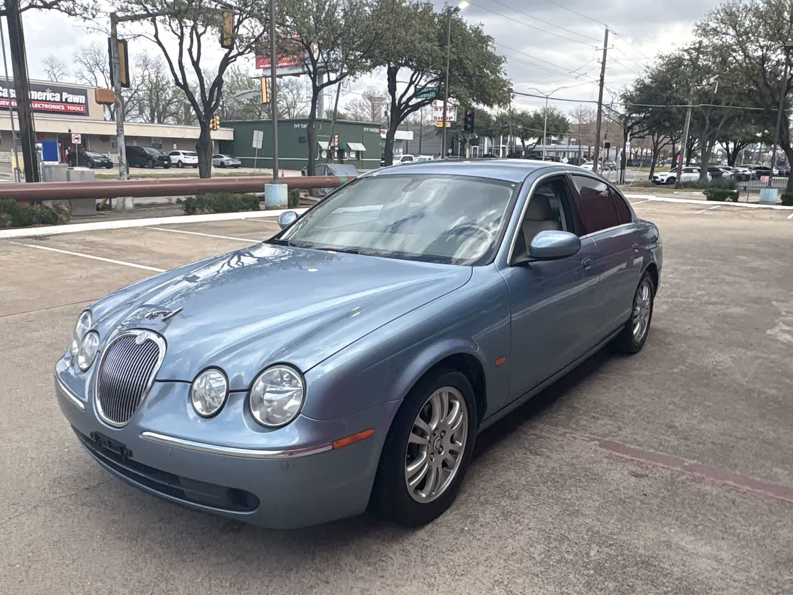 Thumbnail: 2005 Jaguar S-Type - 17