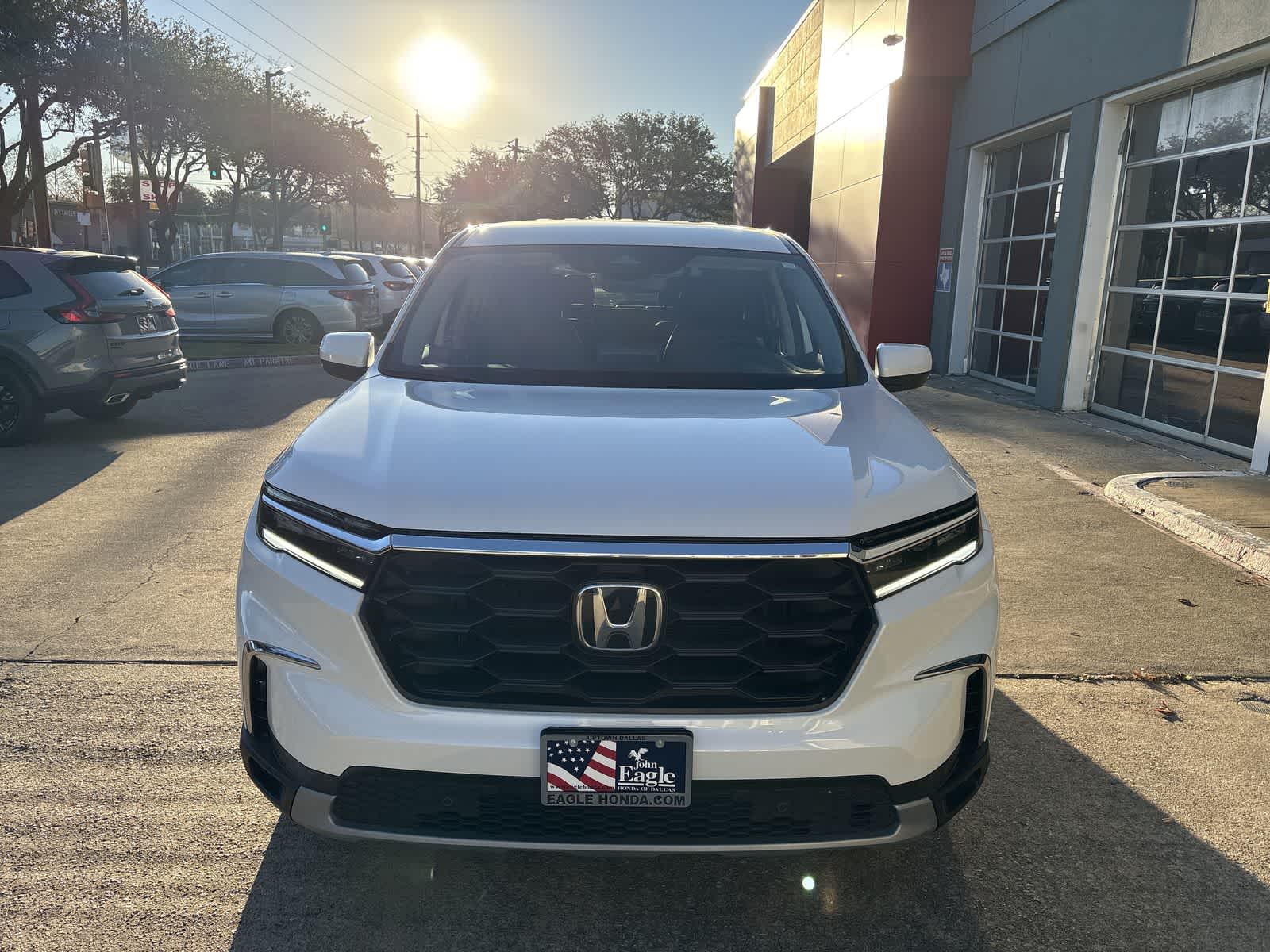 Thumbnail: 2023 Honda Pilot - 6