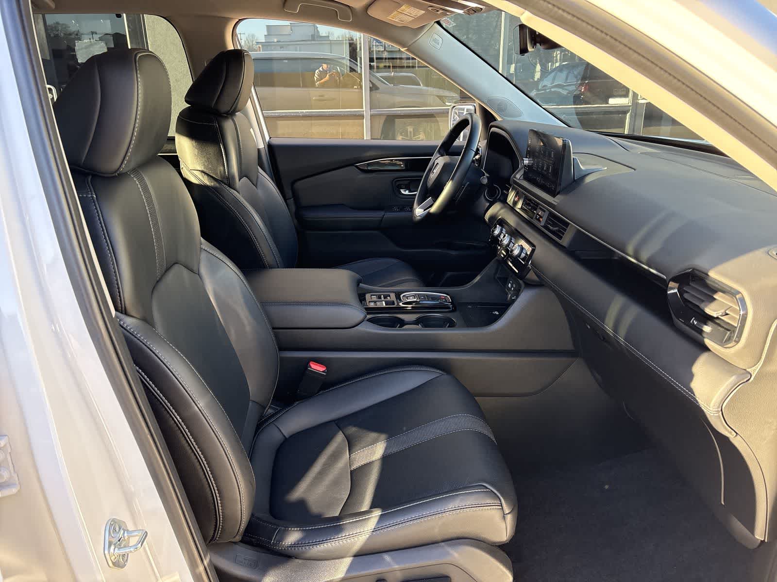 Thumbnail: 2023 Honda Pilot - 13