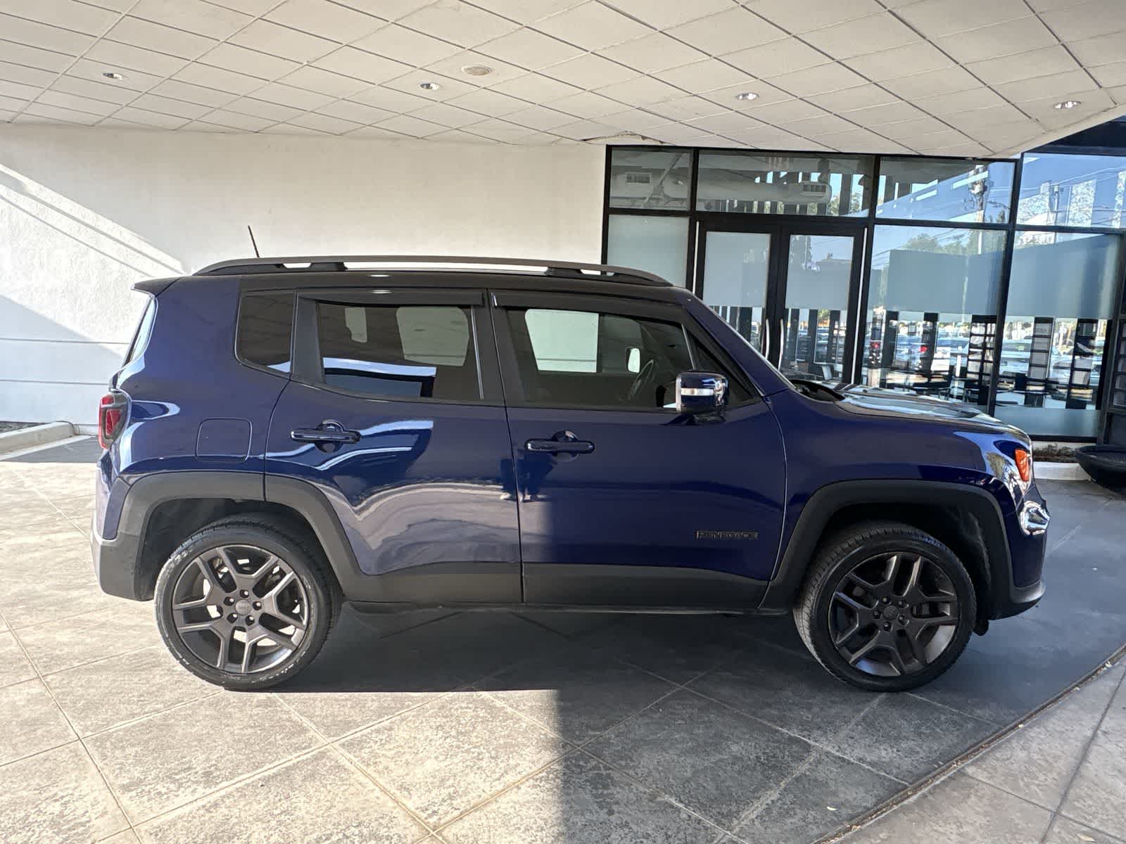 Thumbnail: 2020 Jeep Renegade - 25