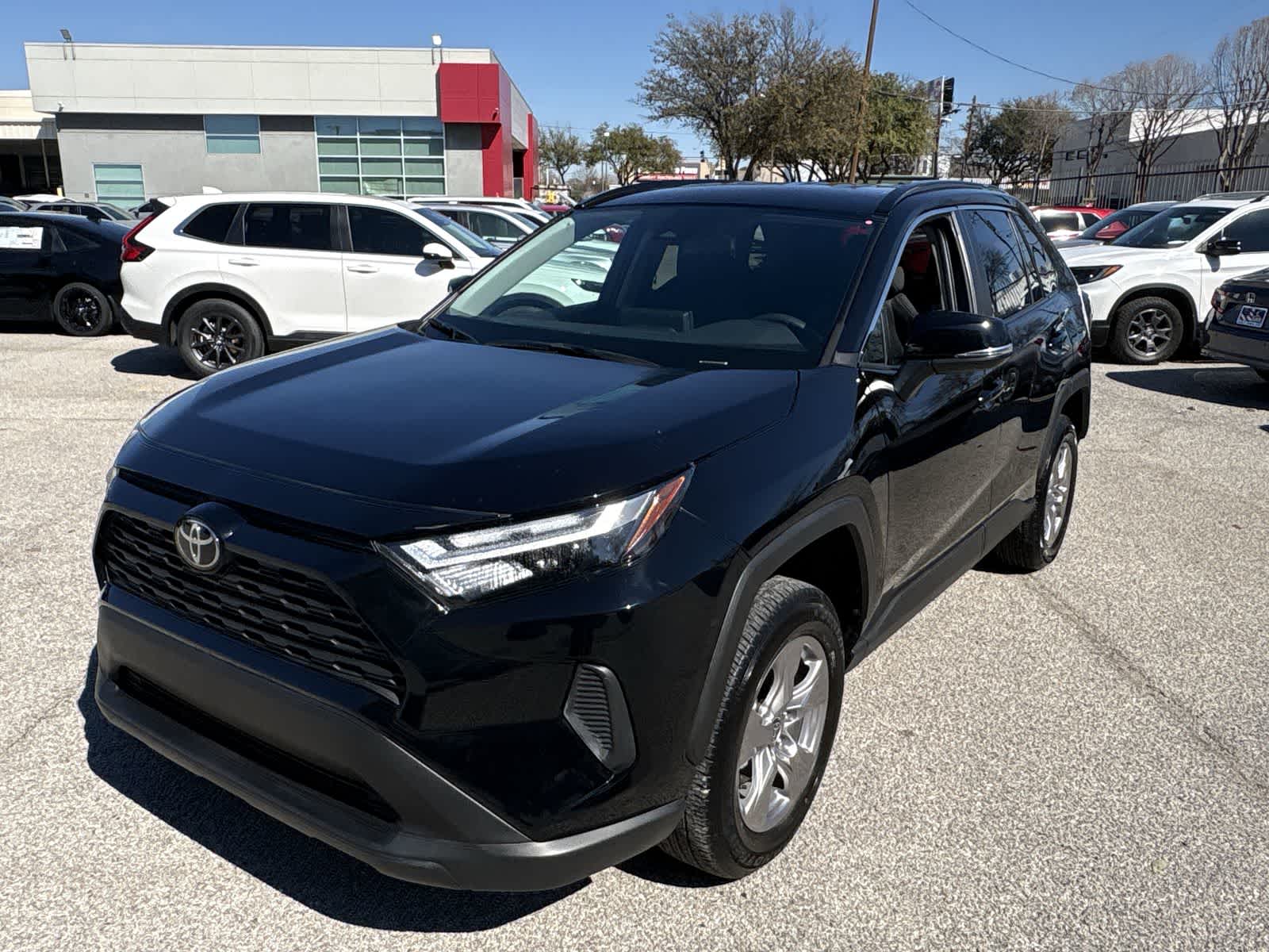 Thumbnail: 2025 Toyota RAV4 - 17