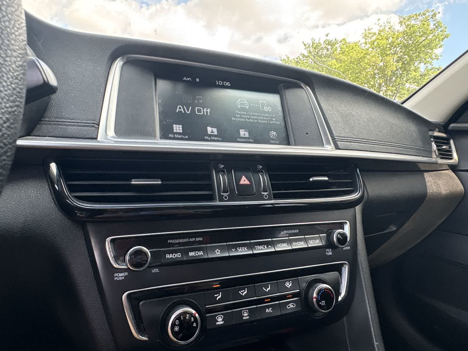 Thumbnail: 2019 Kia Optima - 13