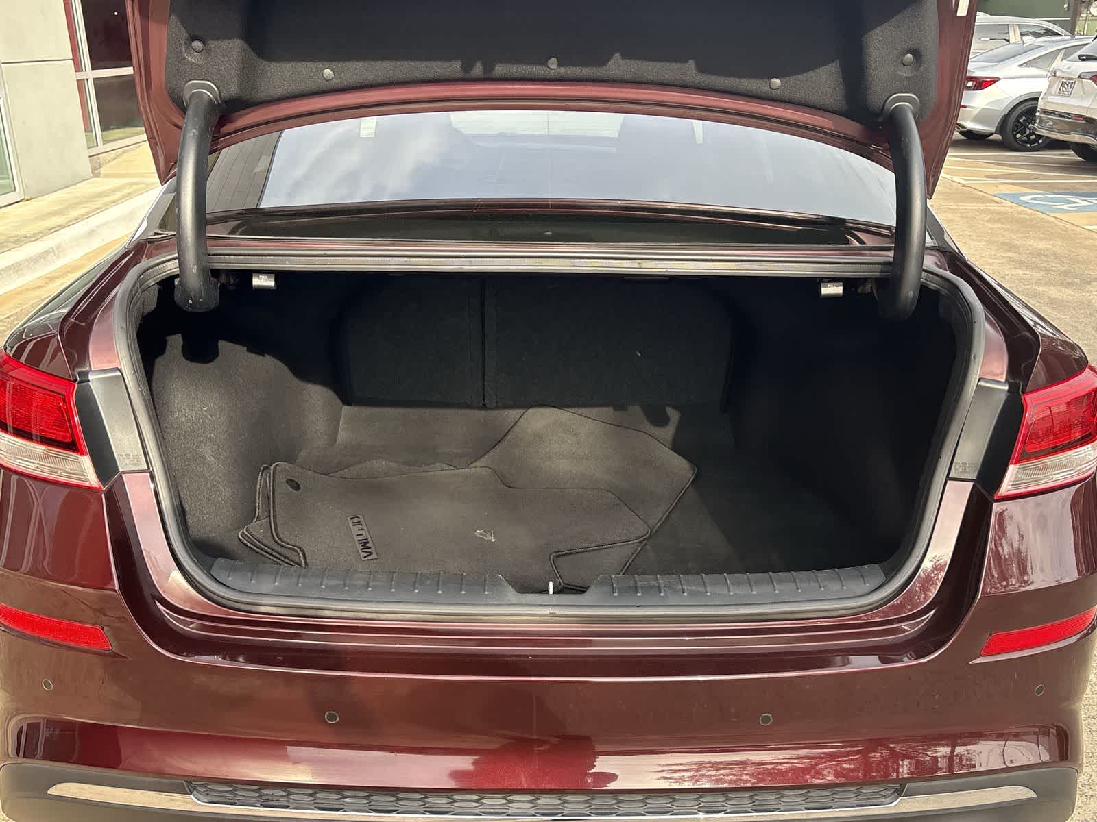 Thumbnail: 2019 Kia Optima - 18