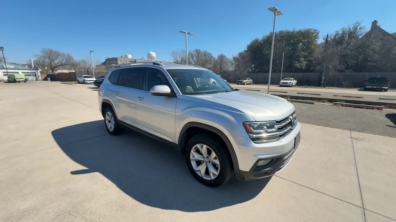 Thumbnail: 2018 Volkswagen Atlas - 2