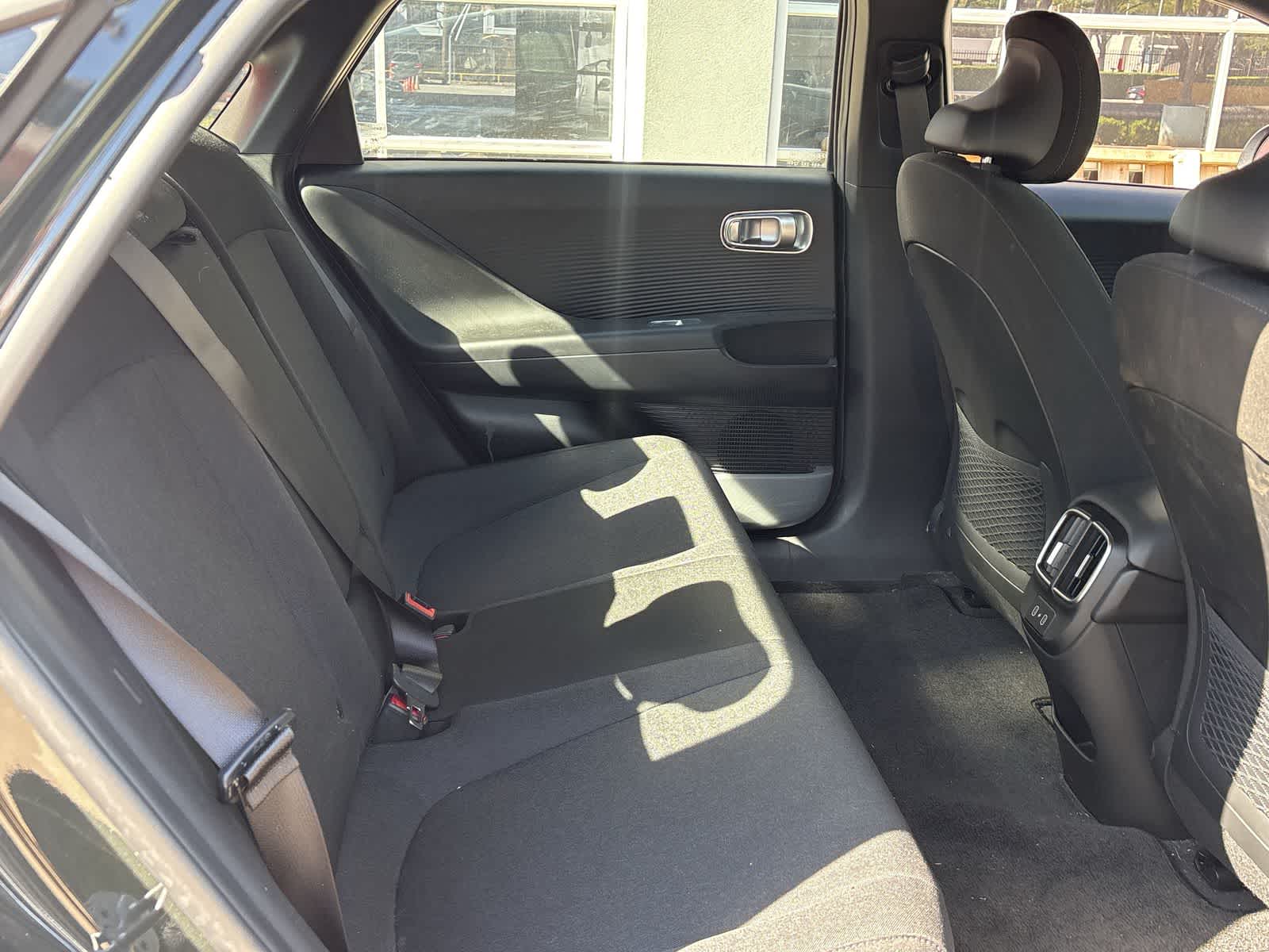 Thumbnail: 2024 Hyundai Ioniq 6 - 16