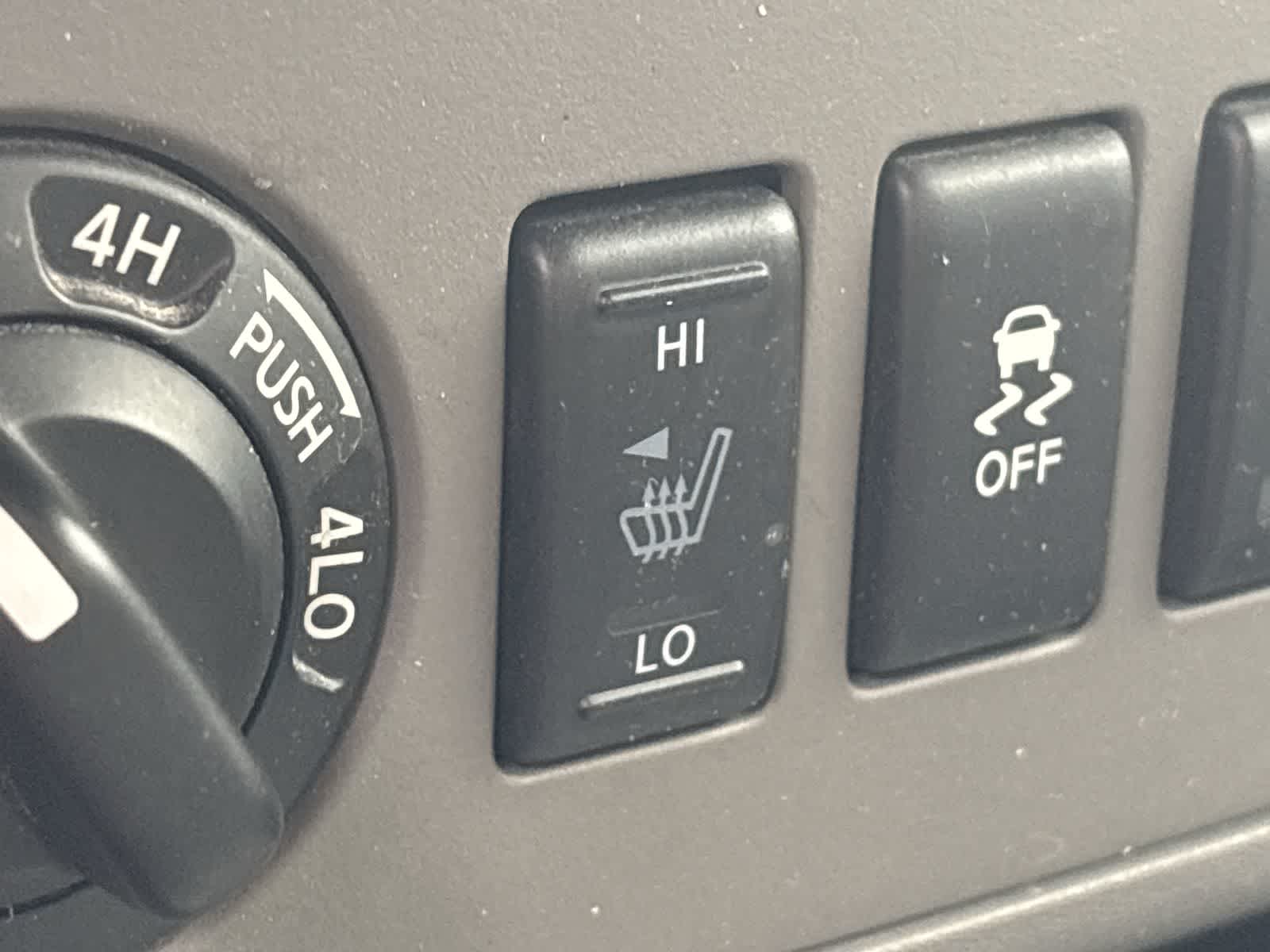 Thumbnail: 2020 Nissan Frontier - 29