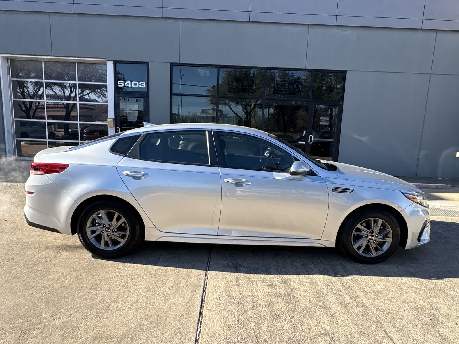 Thumbnail: 2019 Kia Optima - 23