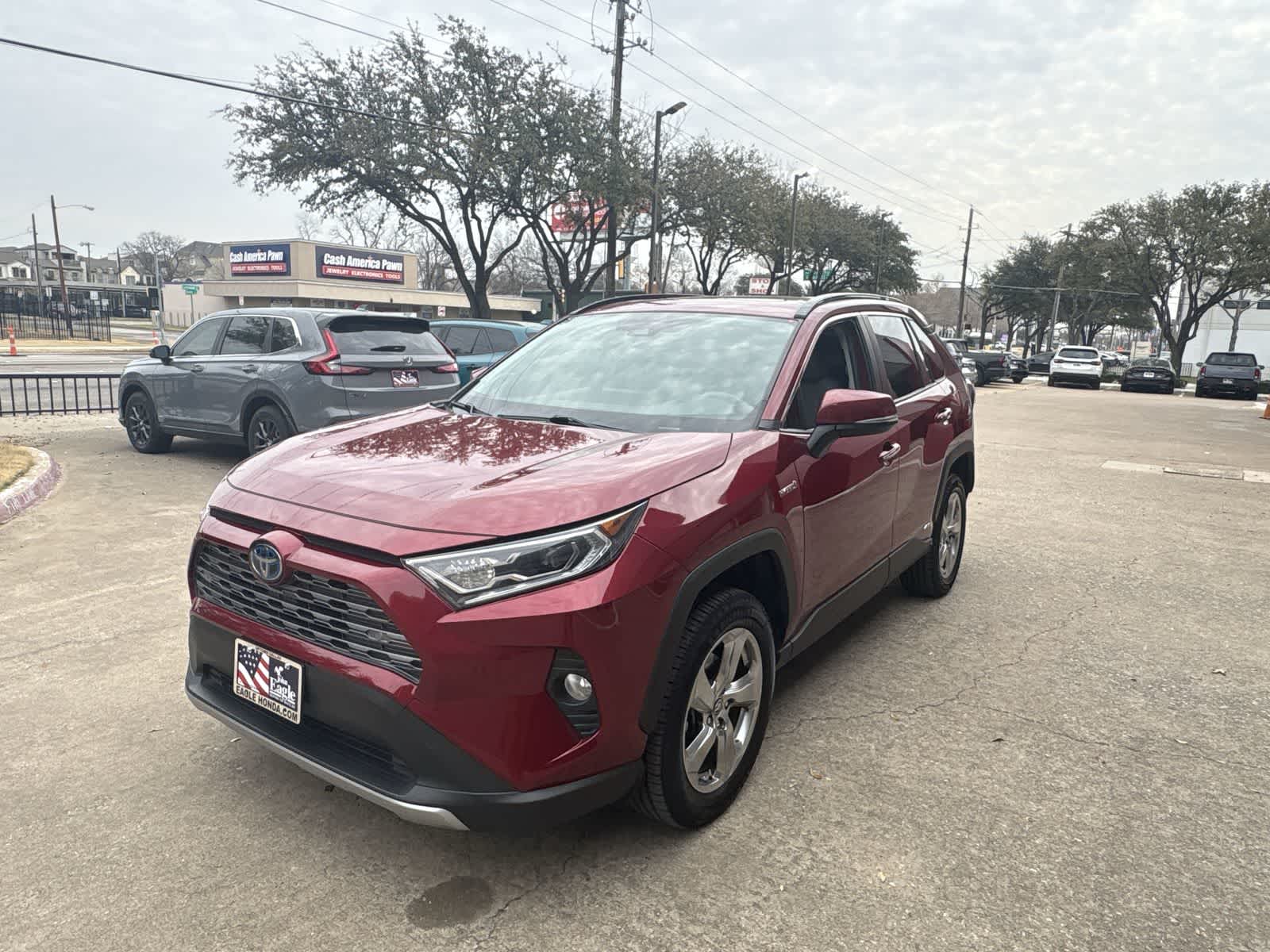 Thumbnail: 2019 Toyota RAV4 - 17