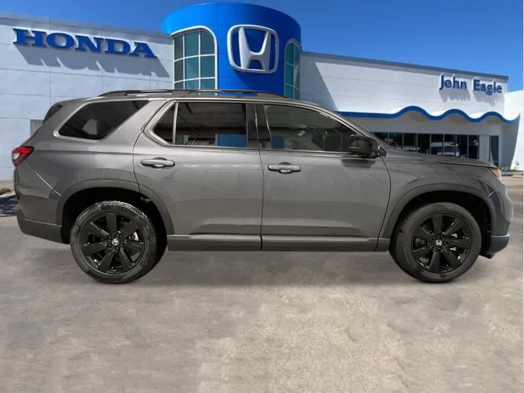 2025 Honda Pilot Black Edition 8