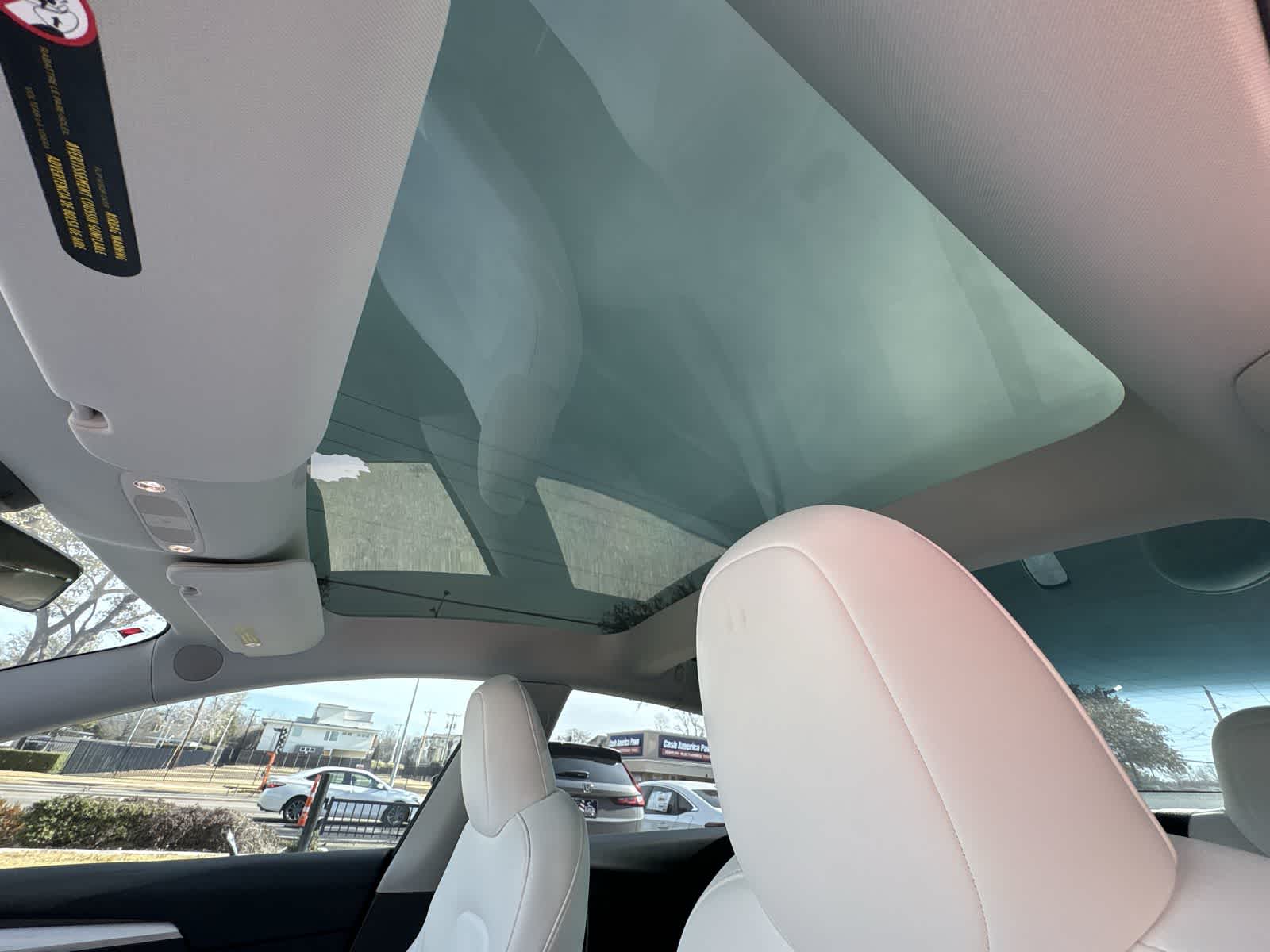 Thumbnail: 2023 Tesla Model 3 - 33