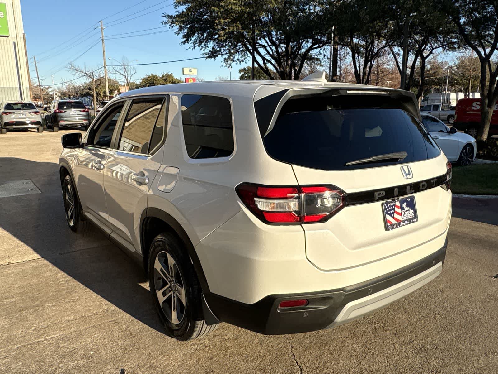 Thumbnail: 2023 Honda Pilot - 4