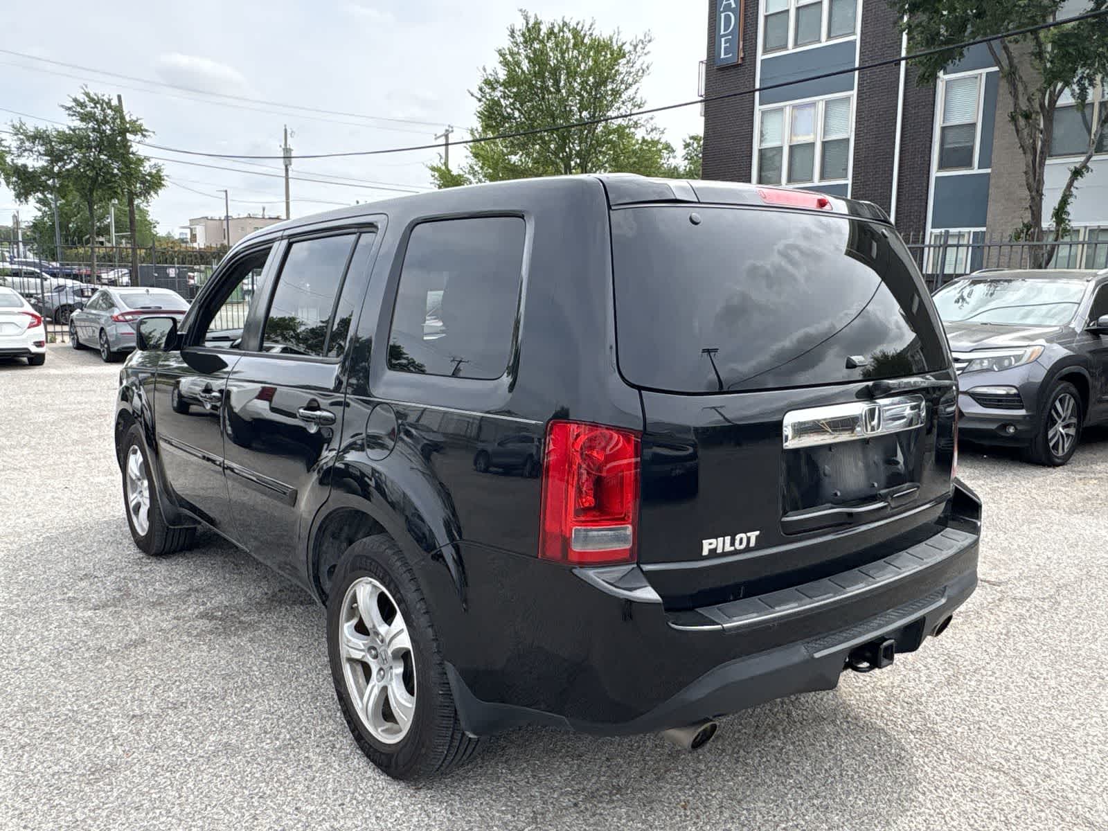 Thumbnail: 2013 Honda Pilot - 4