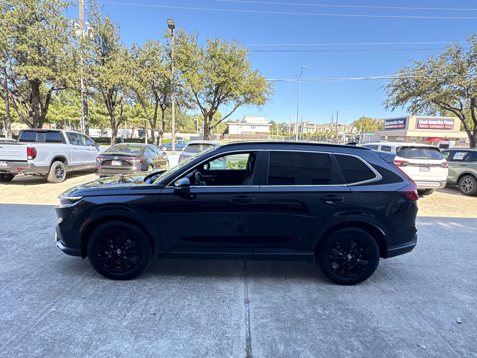 2025 Honda CR-V Hybrid Sport Touring photo 2