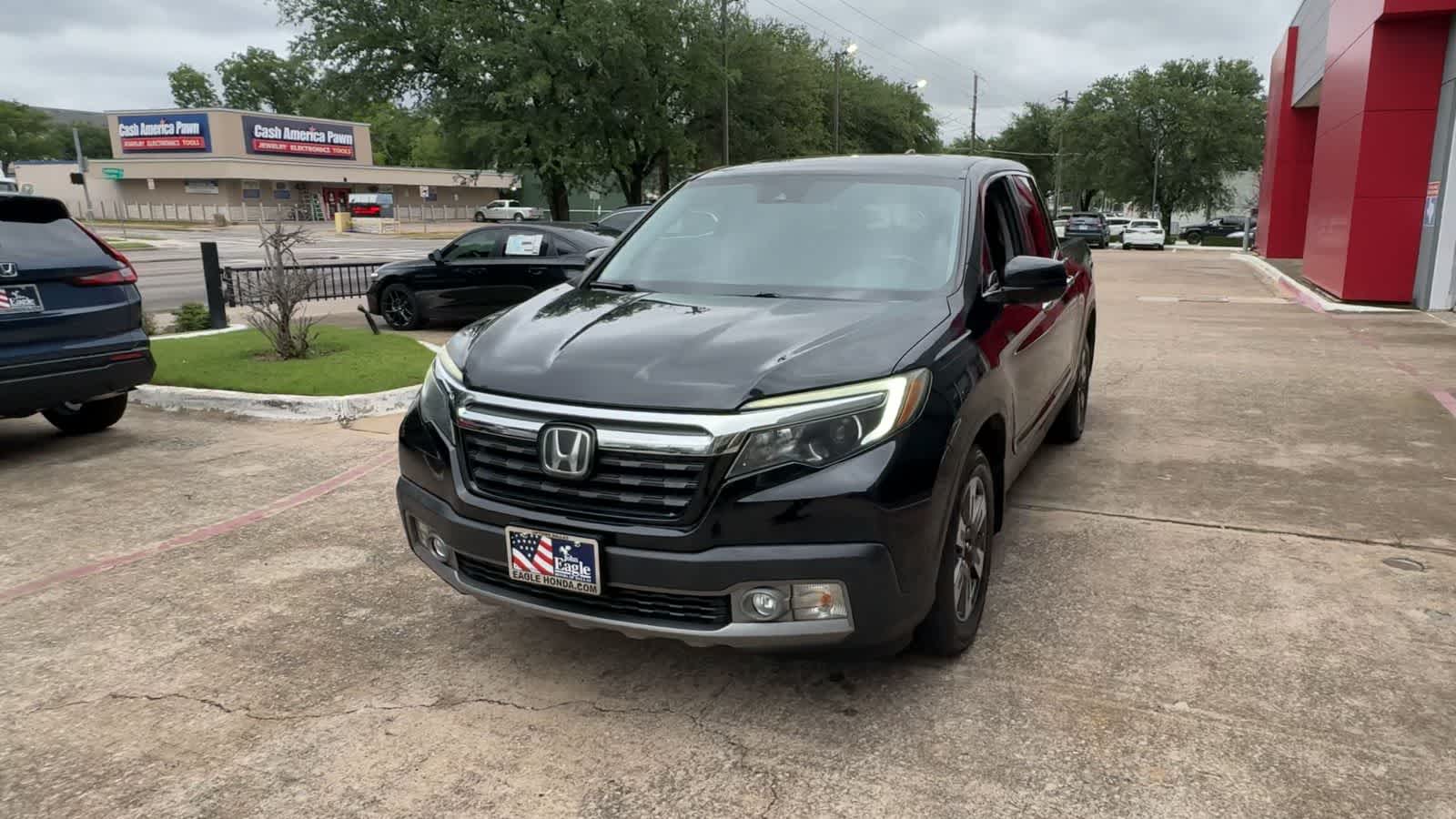 Thumbnail: 2017 Honda Ridgeline - 3