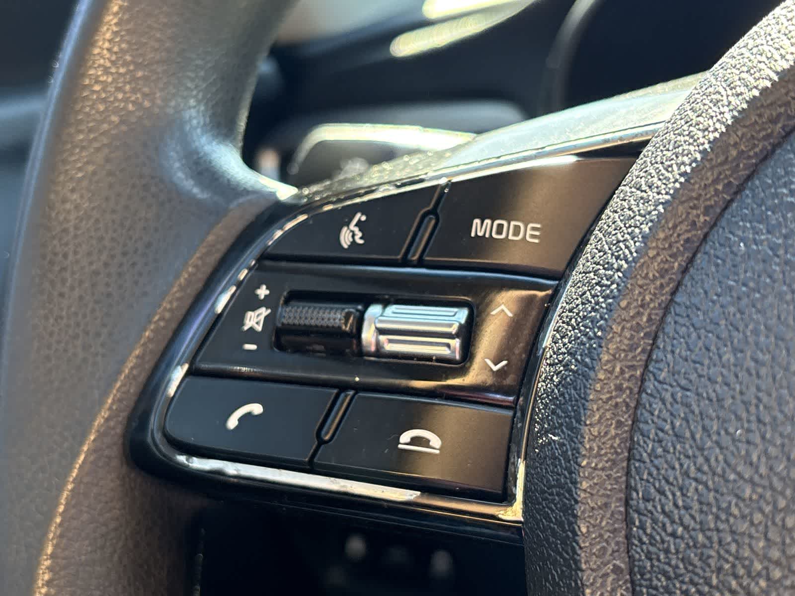 Thumbnail: 2020 Kia Optima - 28