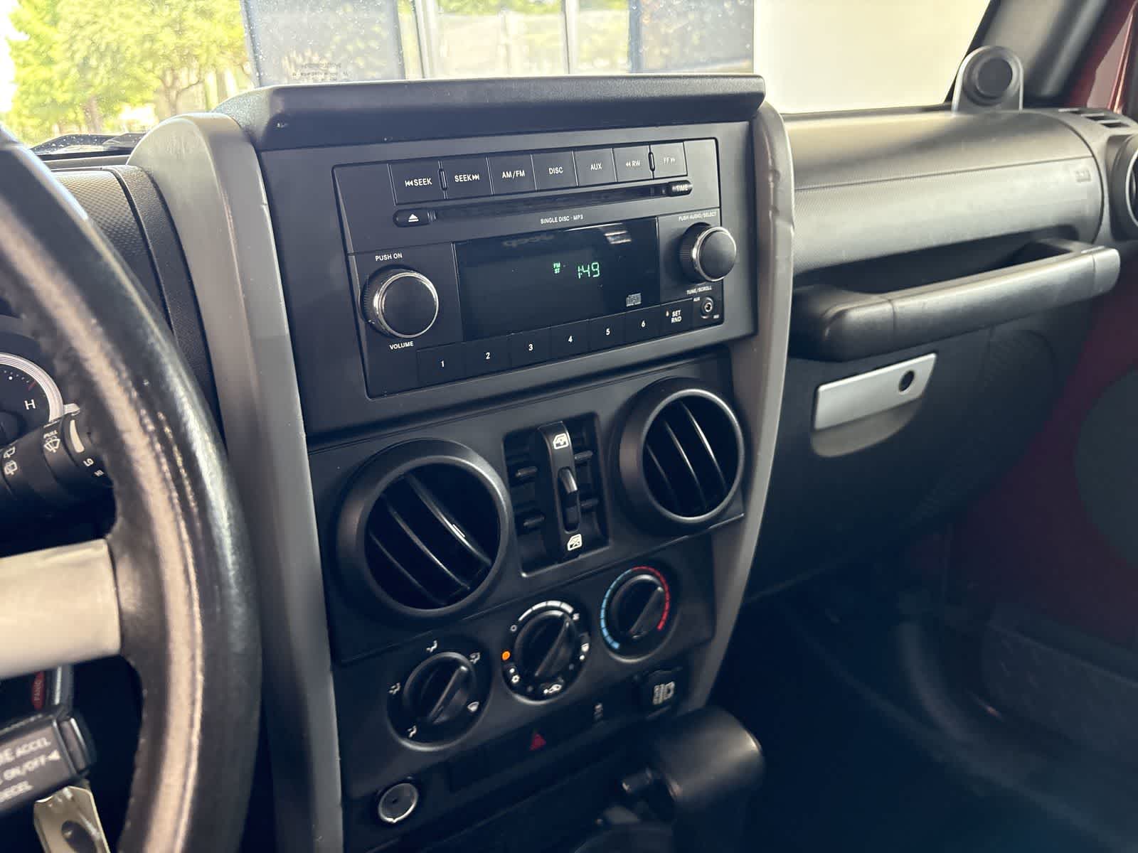 Thumbnail: 2010 Jeep Wrangler - 15