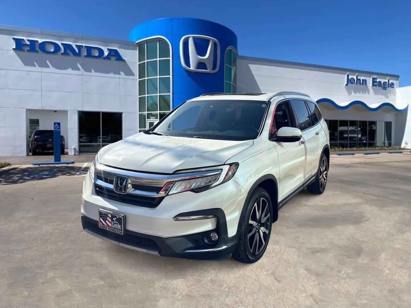 2019 Honda Pilot Elite's photo