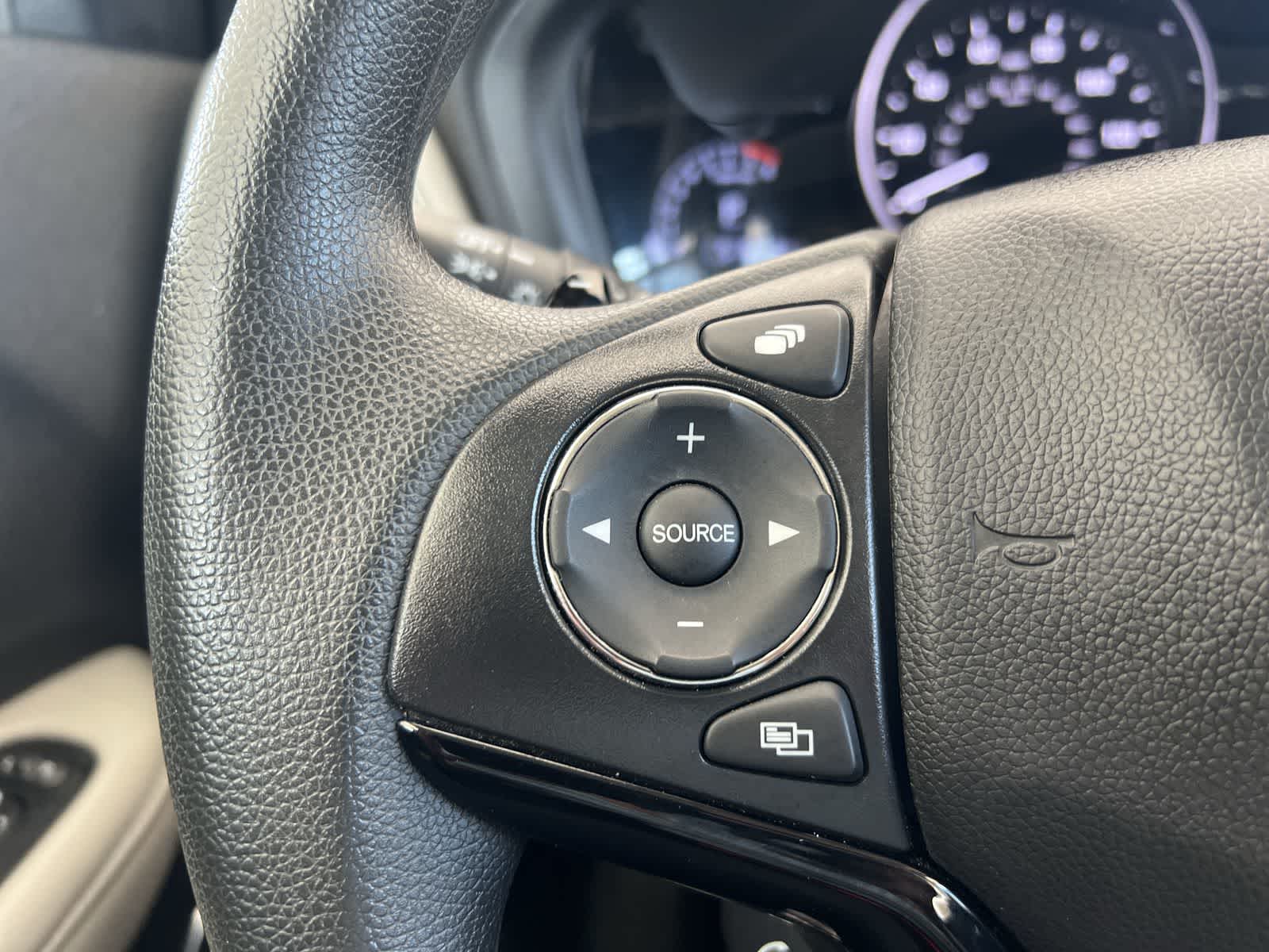 Thumbnail: 2022 Honda HR-V - 25