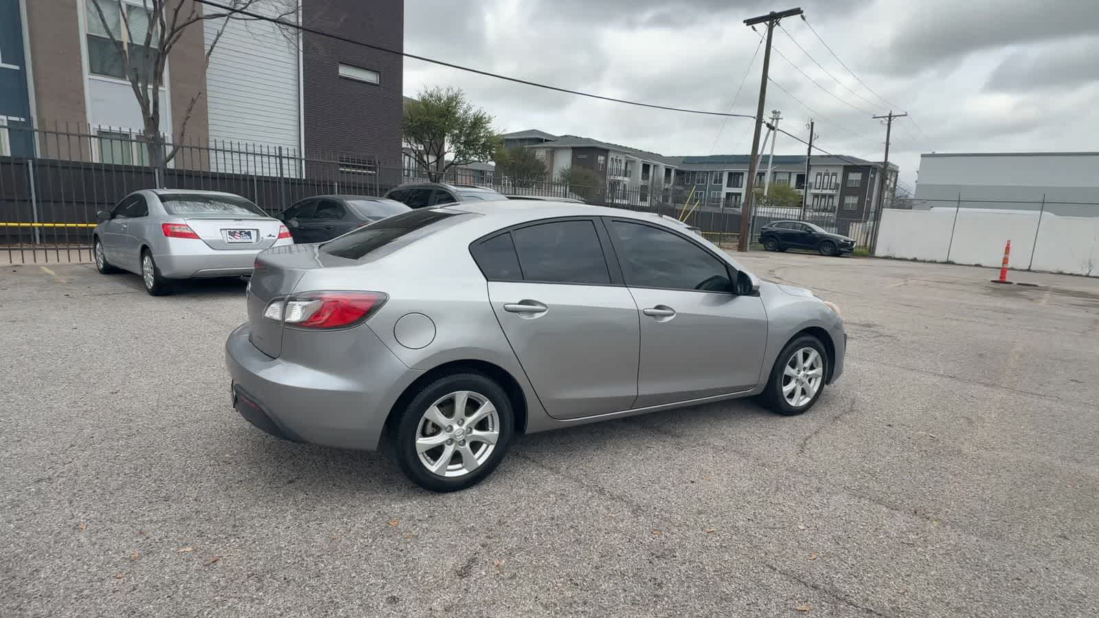 Thumbnail: 2011 Mazda Mazda3 - 8