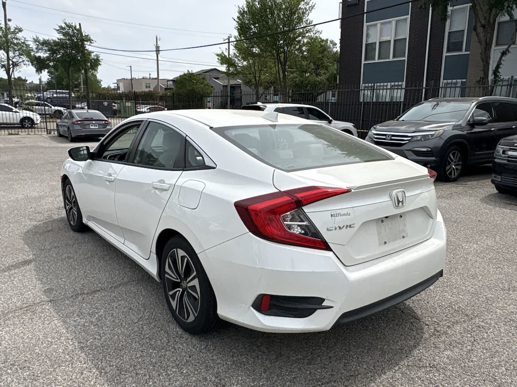Used 2017 Honda Civic EX-T Sedan