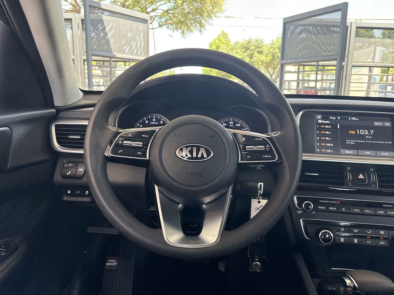 Thumbnail: 2020 Kia Optima - 14
