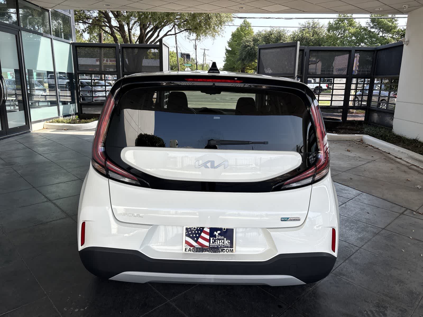 Thumbnail: 2023 Kia Soul - 5