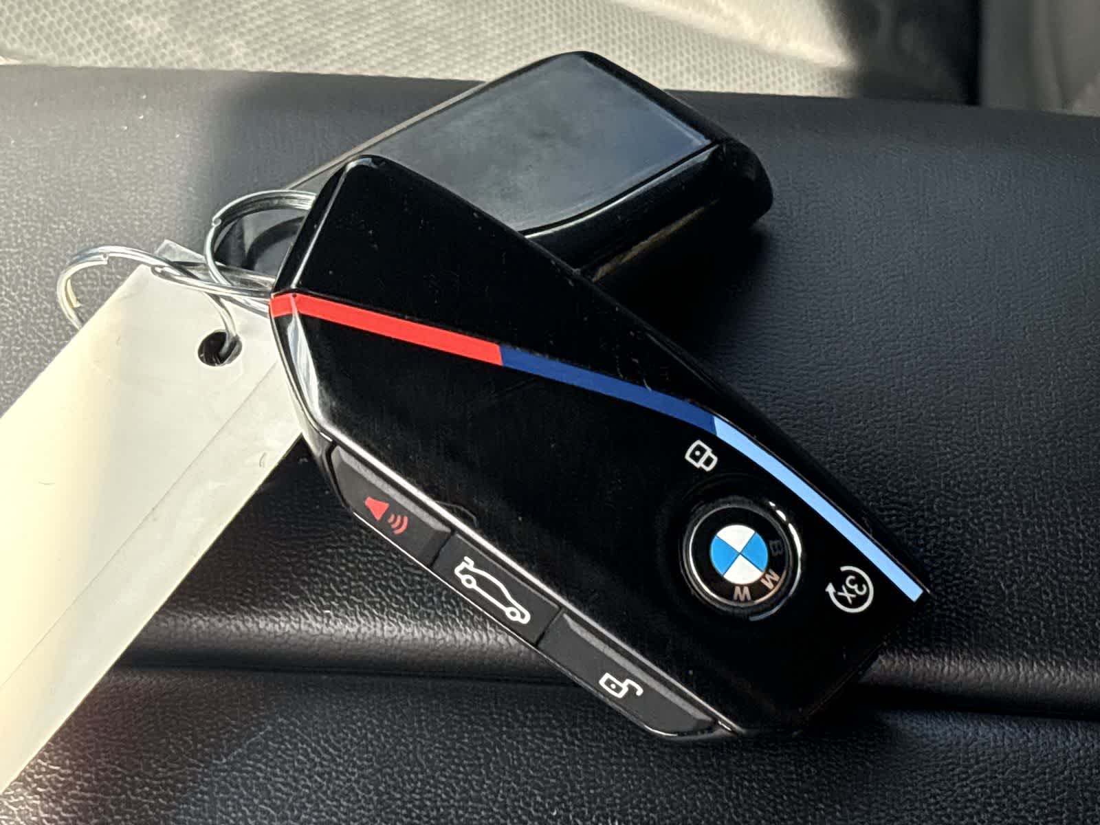 Thumbnail: 2023 BMW X7 - 30