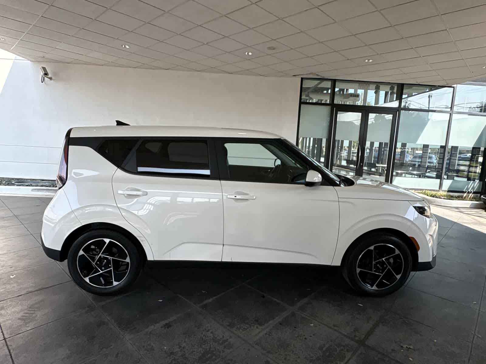 Thumbnail: 2023 Kia Soul - 24