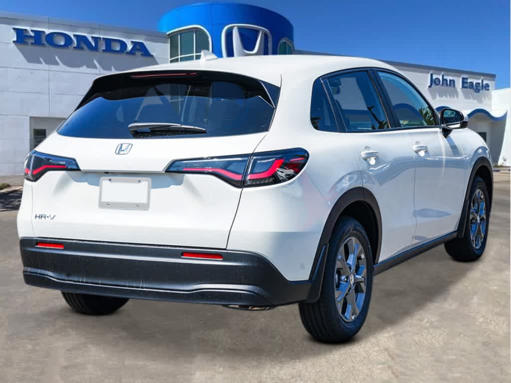 2026 Honda HR-V LX photo 2