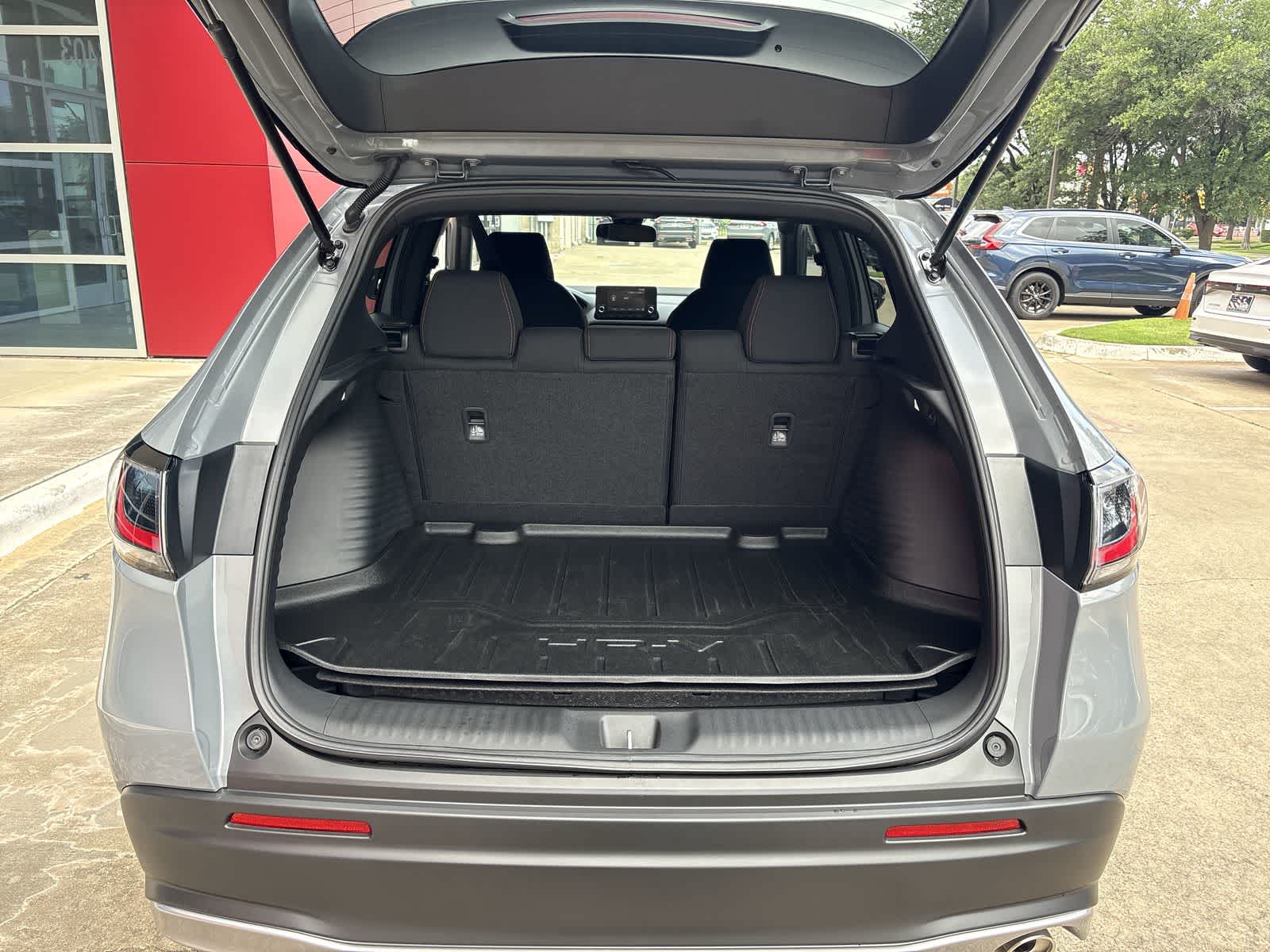 2025 Honda HR-V Sport 18