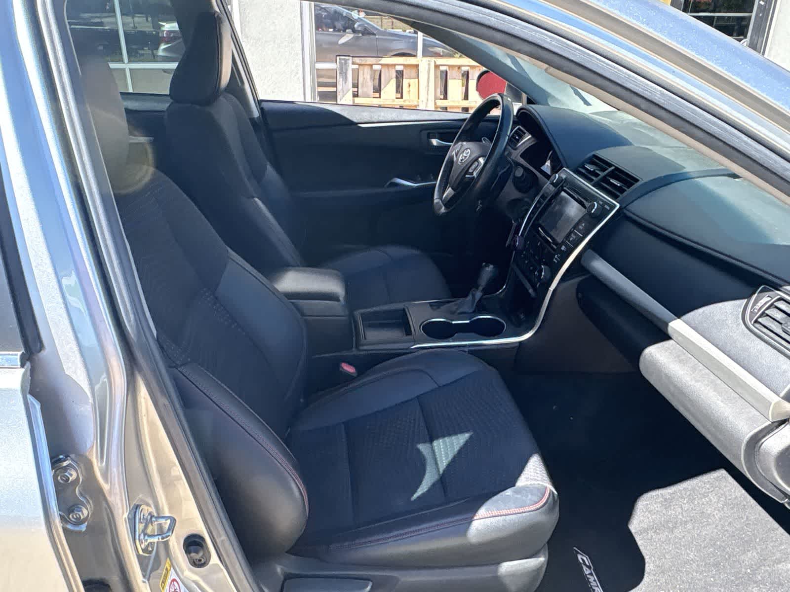 Thumbnail: 2015 Toyota Camry - 25