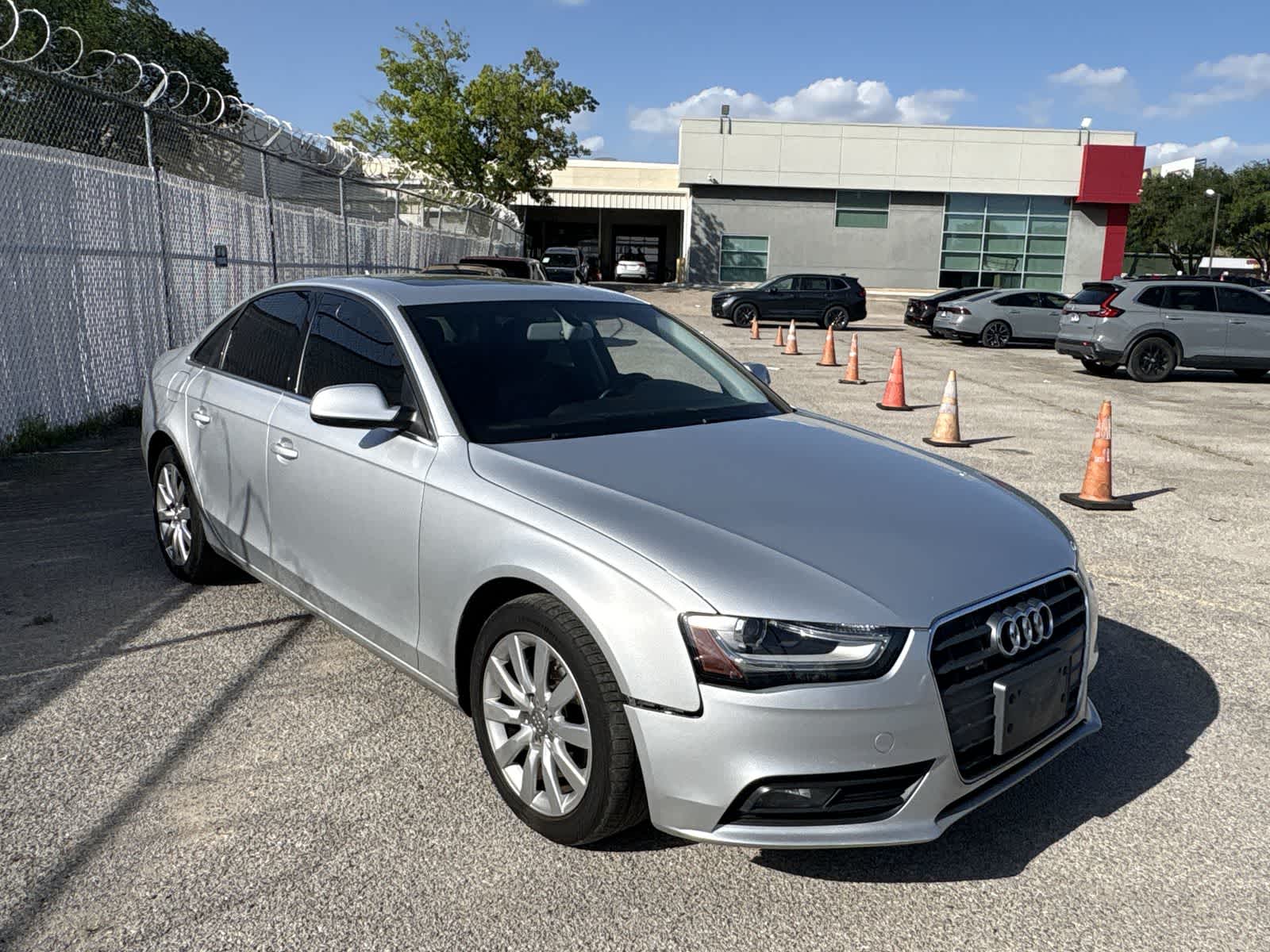 Thumbnail: 2013 Audi A4 - 9