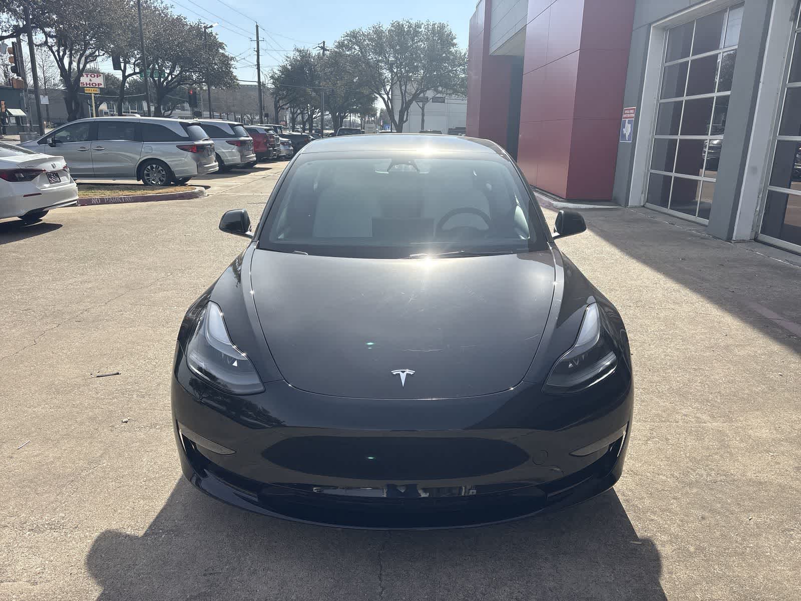 Thumbnail: 2023 Tesla Model 3 - 14