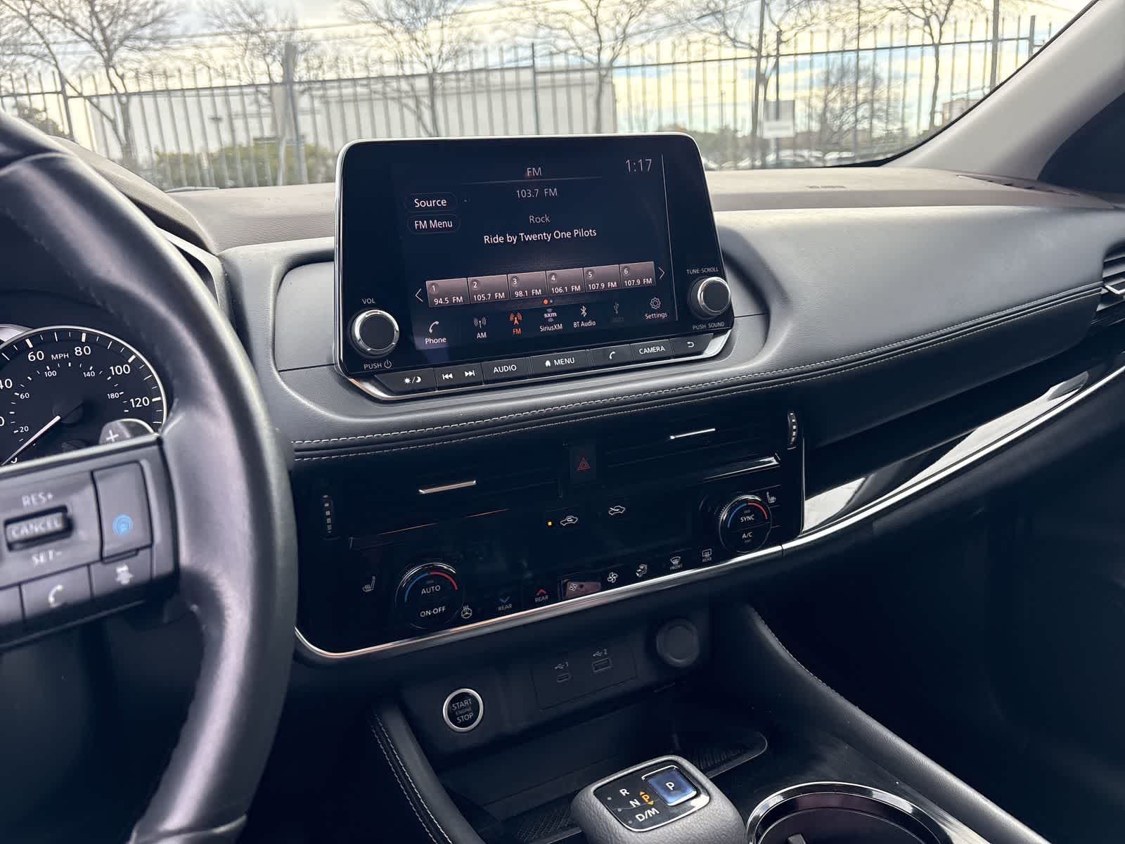 Thumbnail: 2022 Nissan Rogue - 15