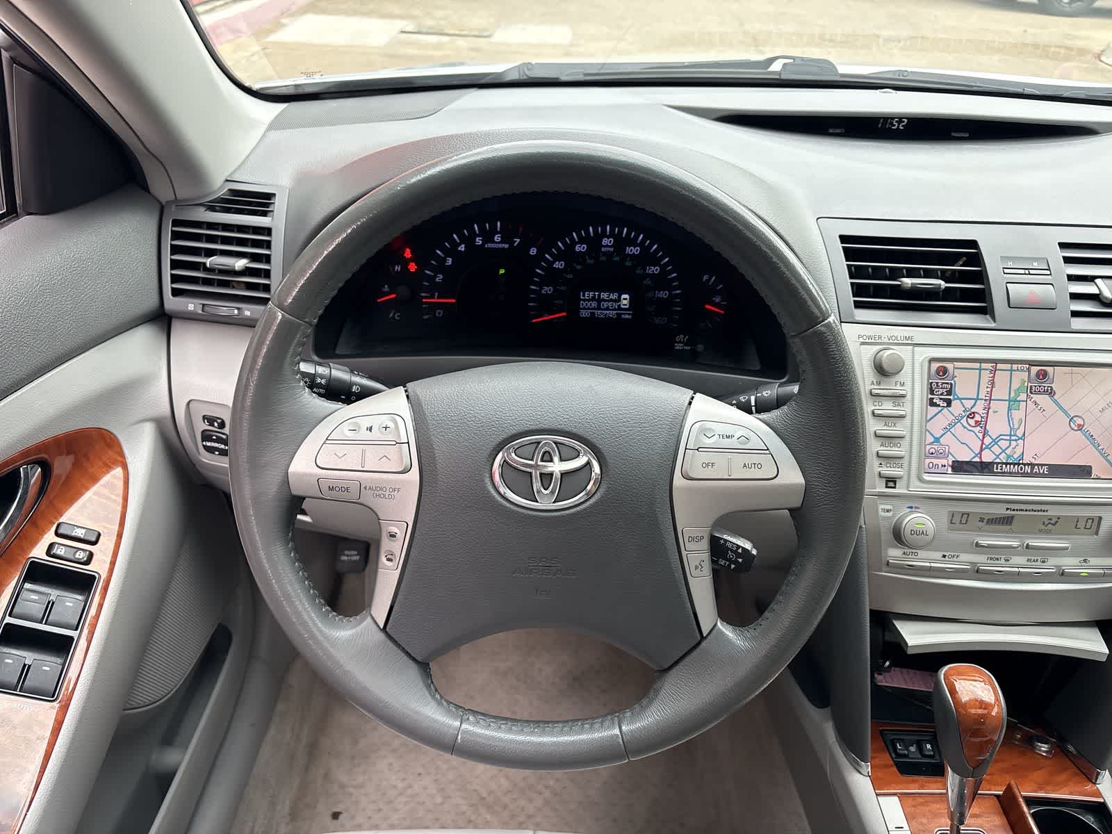2011 Toyota Camry XLE 14