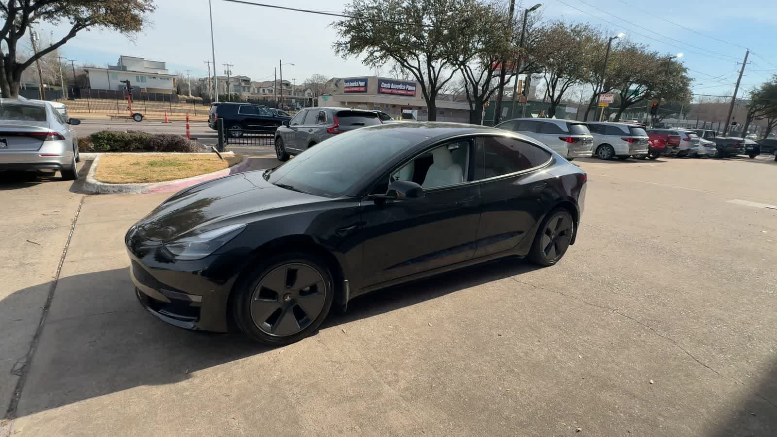 Thumbnail: 2023 Tesla Model 3 - 4