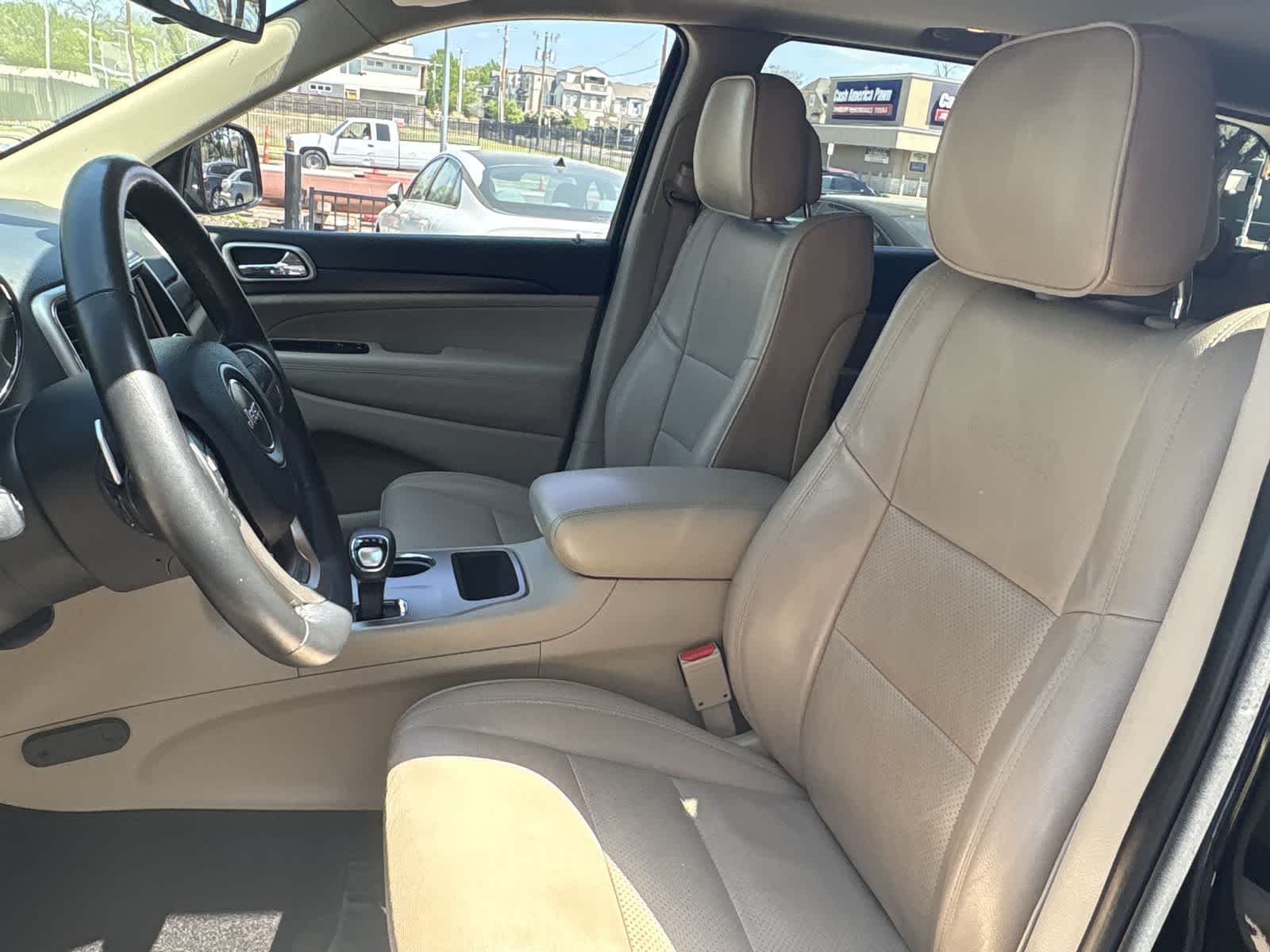 Thumbnail: 2015 Jeep Grand Cherokee - 22