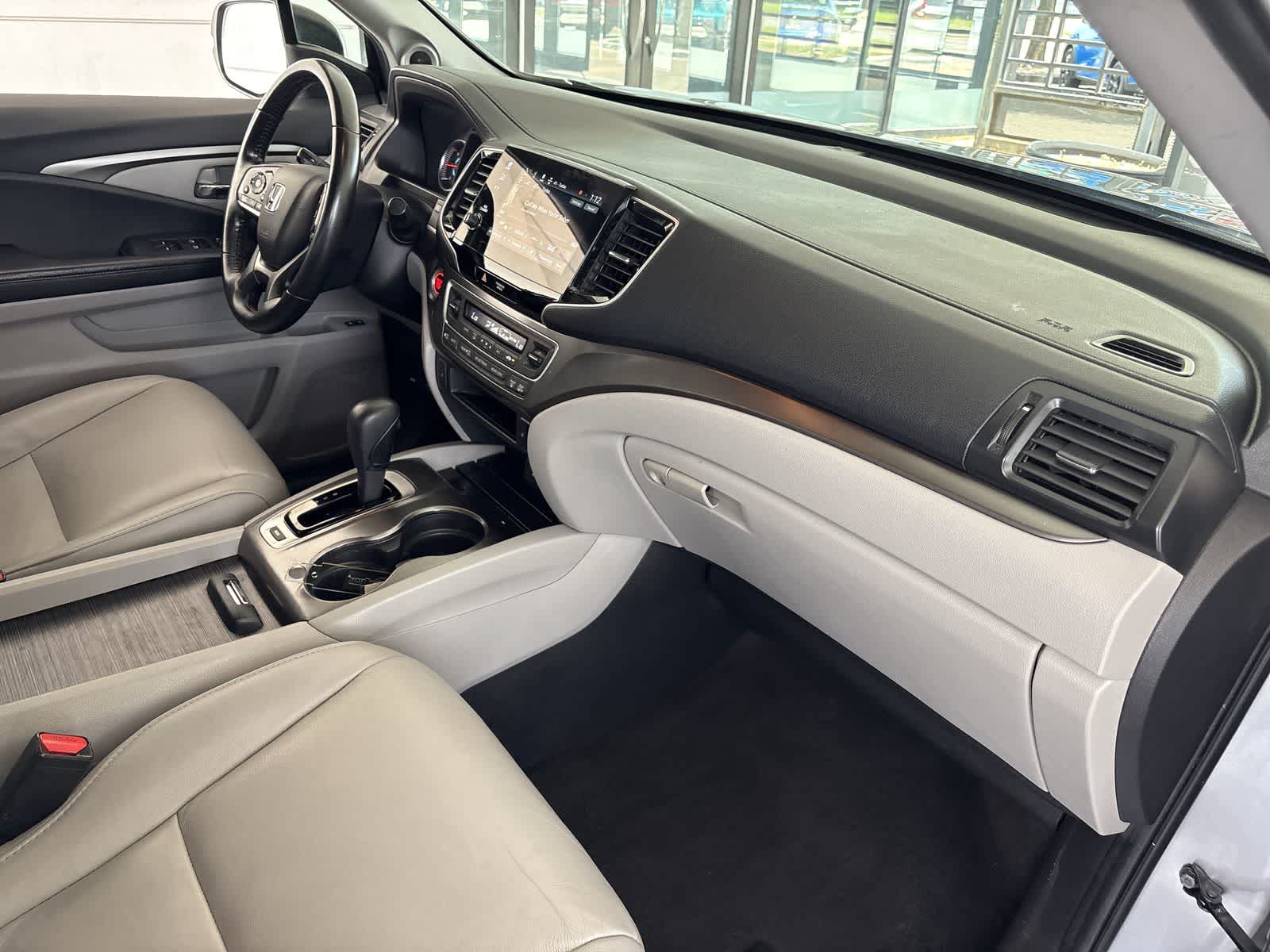Thumbnail: 2019 Honda Pilot - 22