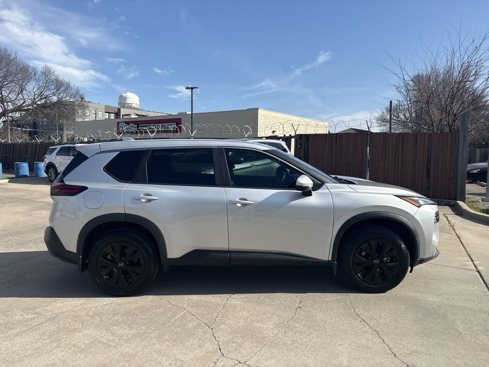 Thumbnail: 2023 Nissan Rogue - 24