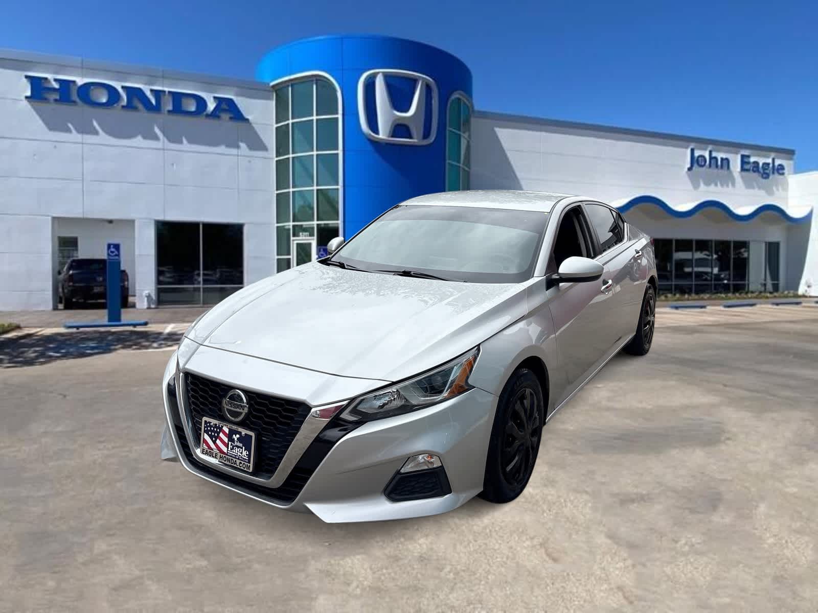 Thumbnail: 2020 Nissan Altima - 1