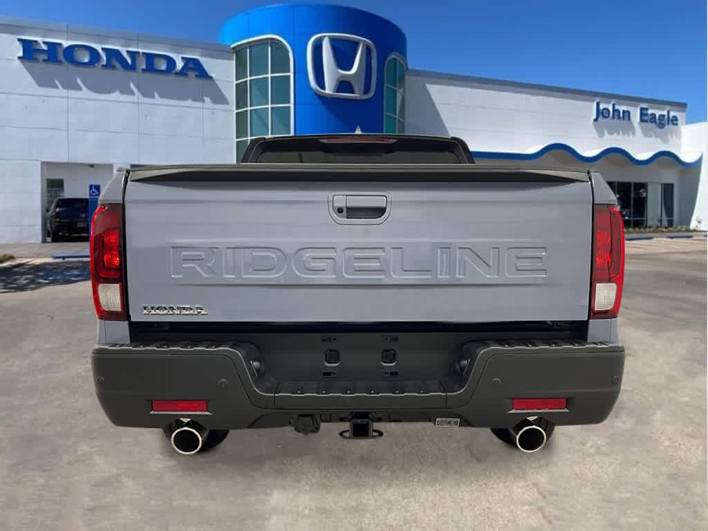 2026 Honda Ridgeline Black Edition photo 4
