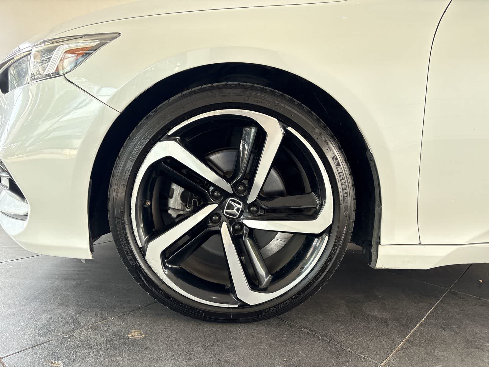 Thumbnail: 2019 Honda Accord - 8