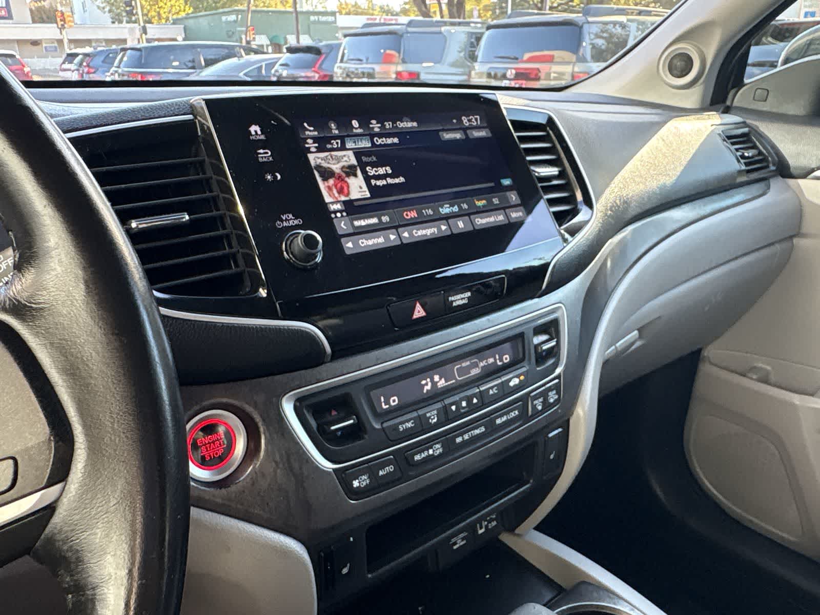 Thumbnail: 2019 Honda Pilot - 15