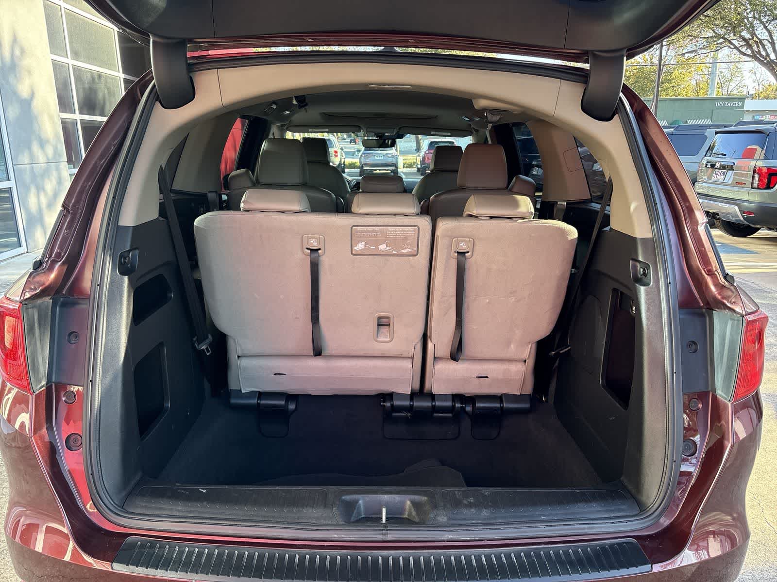 Thumbnail: 2018 Honda Odyssey - 18