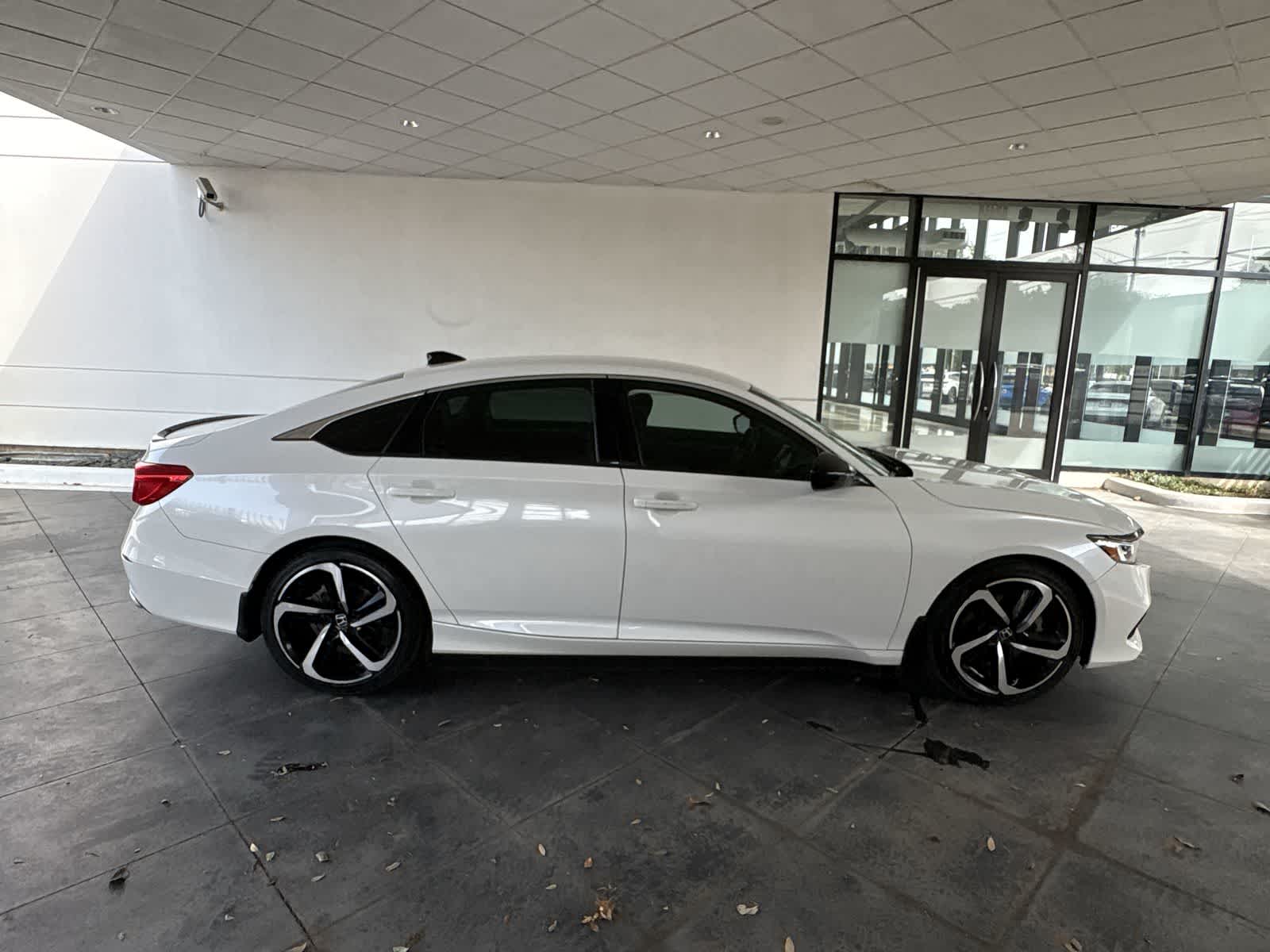 Thumbnail: 2022 Honda Accord - 24
