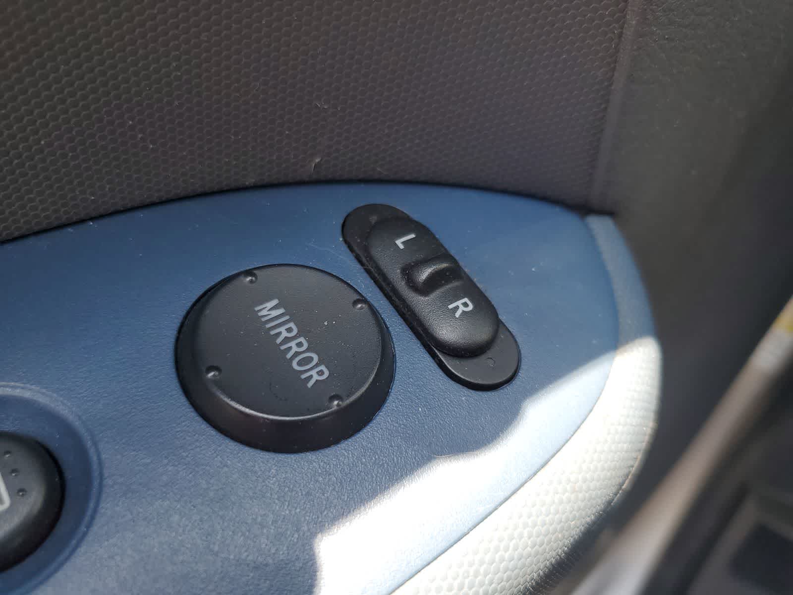 Thumbnail: 2006 Honda Element - 21
