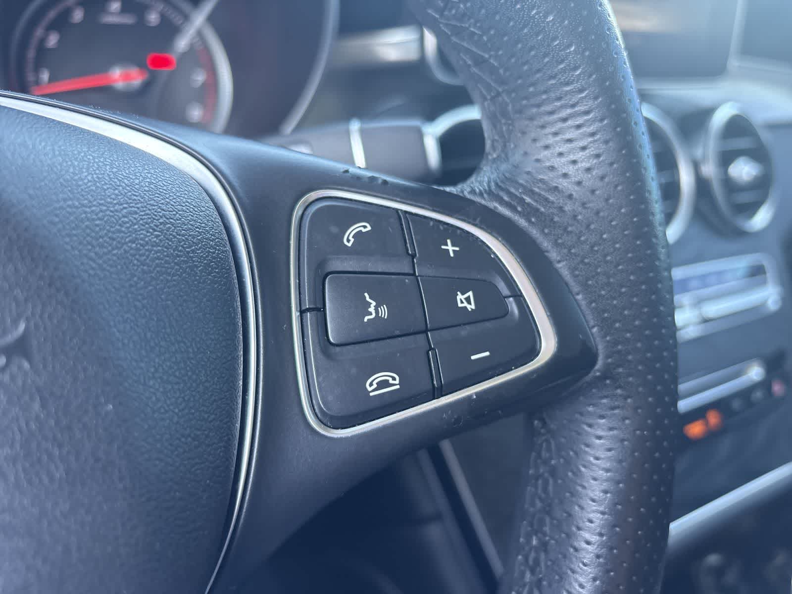 Thumbnail: 2019 Mercedes-Benz GLC - 26