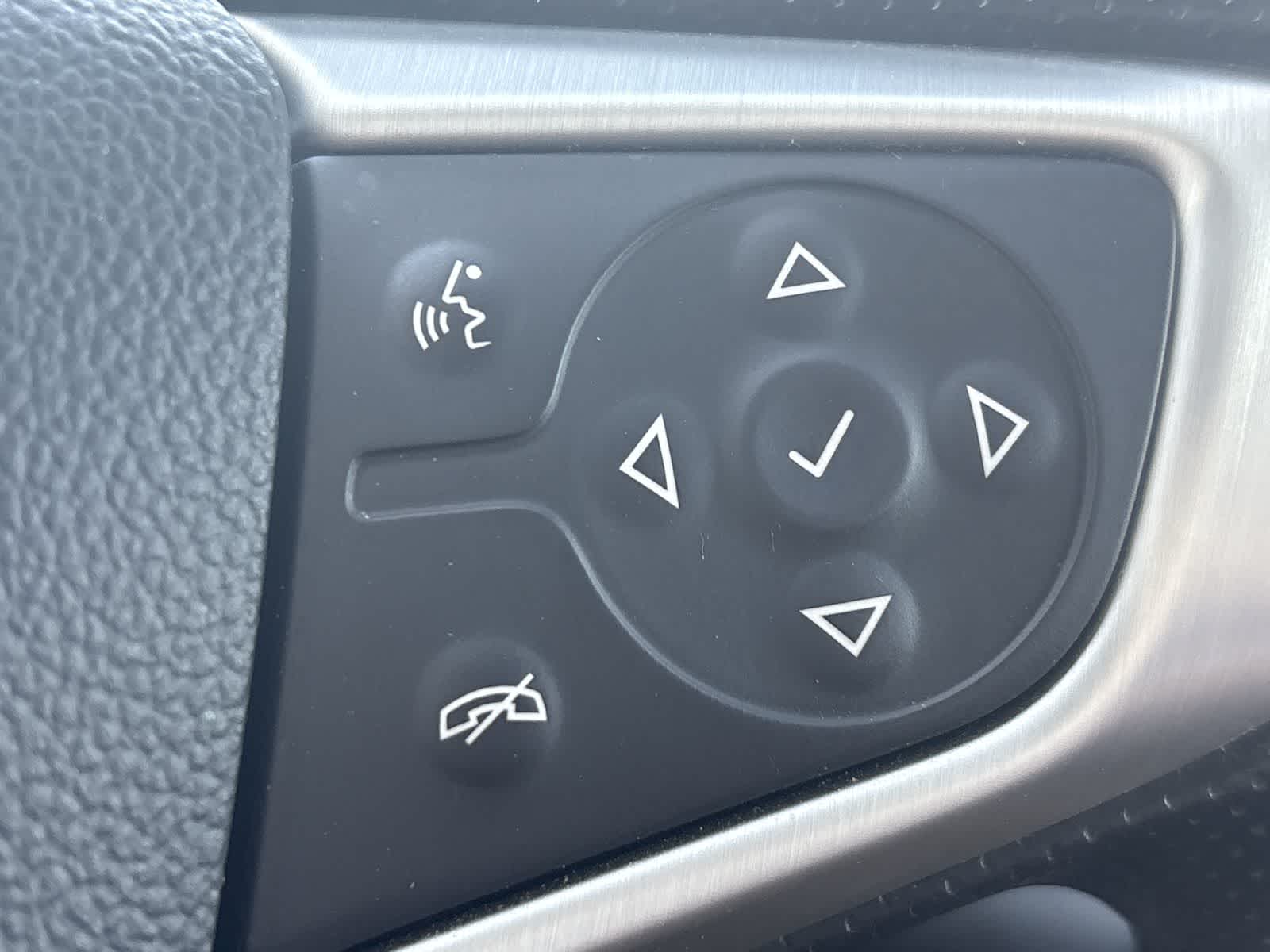 Thumbnail: 2024 GMC Terrain - 31