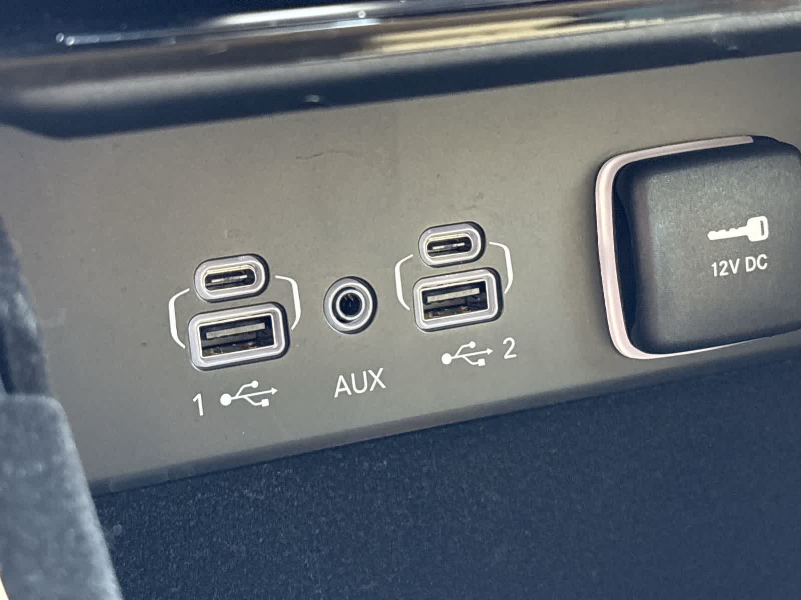 Thumbnail: 2022 Jeep Grand Cherokee - 35