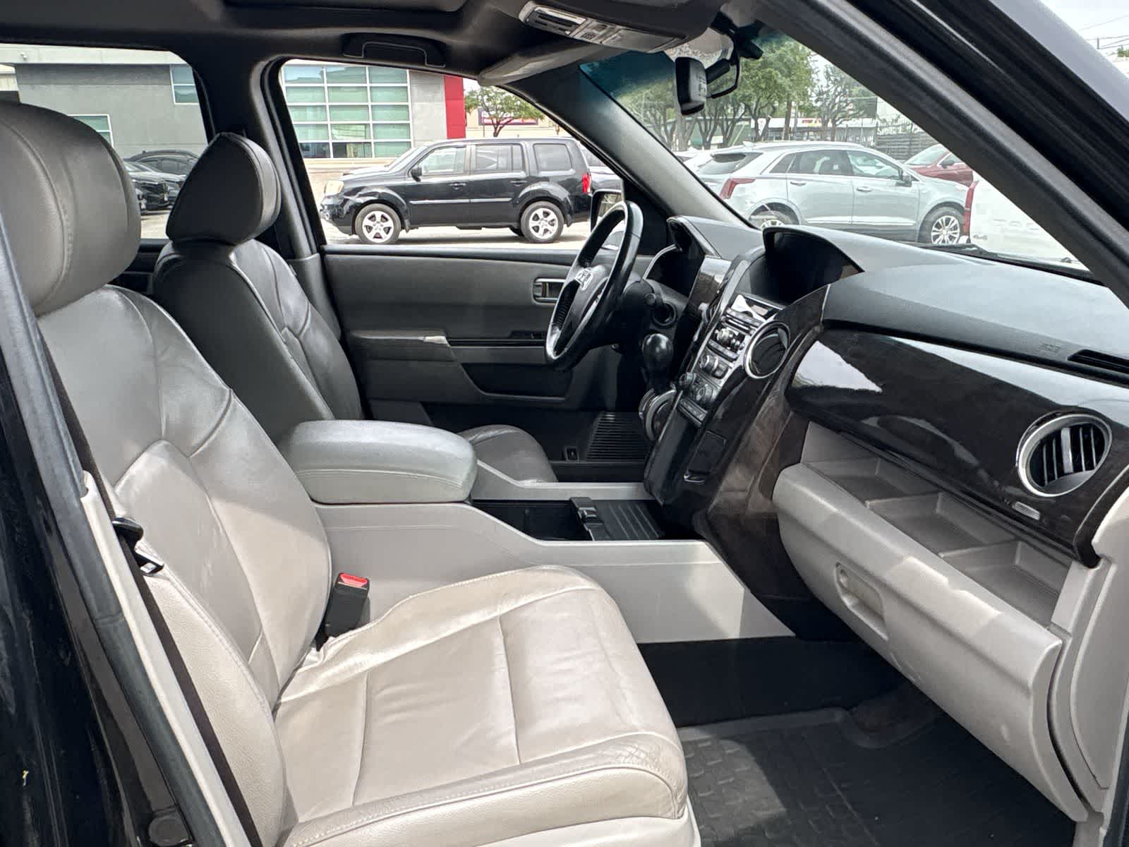 Thumbnail: 2013 Honda Pilot - 16